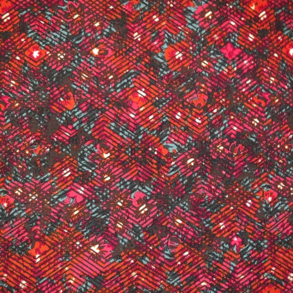 XL Lula Roe Irma - Picture 2 of 3